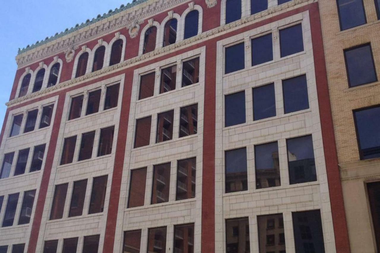 Frontdesk Aria Cultural District Lofts Downtown Pittsburgh ピッツバーグ エクステリア 写真